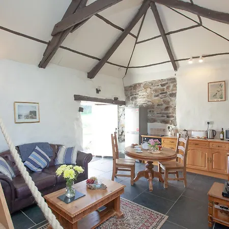 The Annexe - Tbh